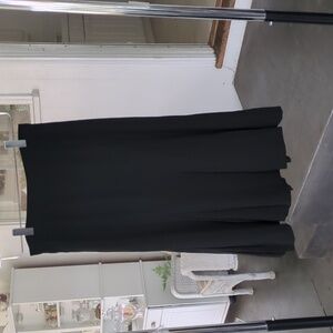 Black pleated skirt